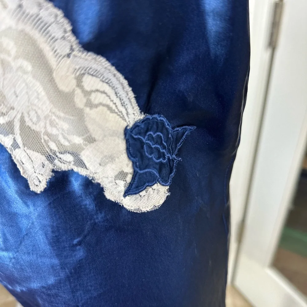 Victoria's Secret Gold Label SZ Med Blue & White Satin‎ lace Chemise slip dress